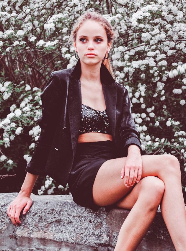 Blazer Carola Negro talle M - Toia de Kiev - Alquiler de vestidos de fiesta