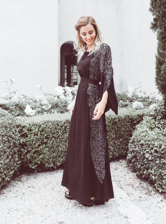 Vestido Krishna Negro, Plateado talle M - Toia de Kiev - Alquiler de vestidos de fiesta
