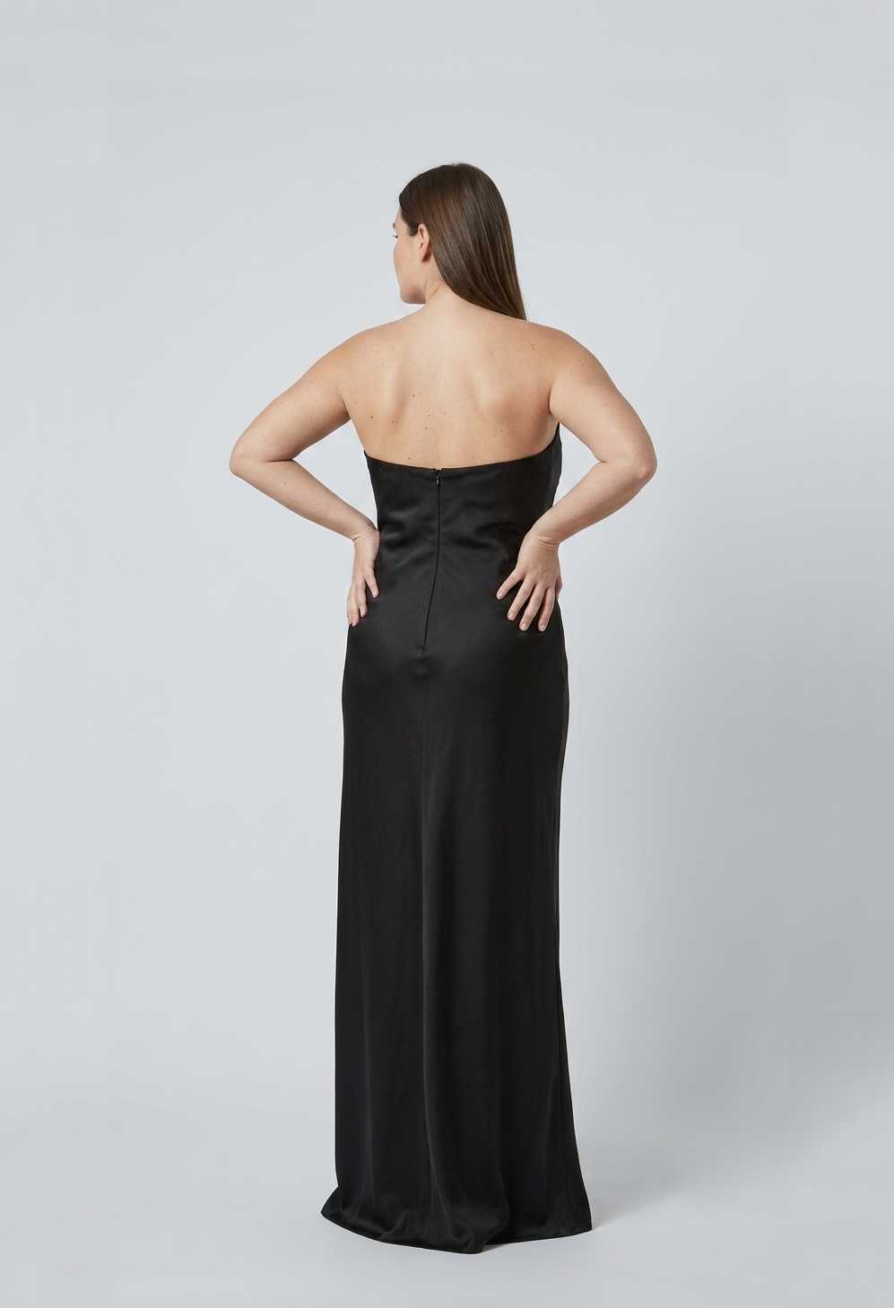 Vestido Gucci Negro talle XL - Toia de Kiev - Alquiler de vestidos de fiesta