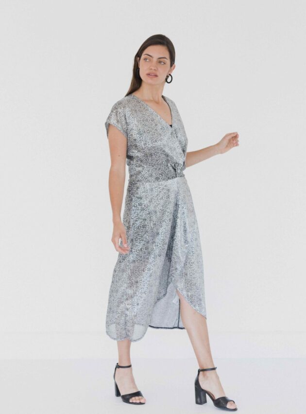 Vestido Lix Plateado talle M - Toia de Kiev - Alquiler de vestidos de fiesta
