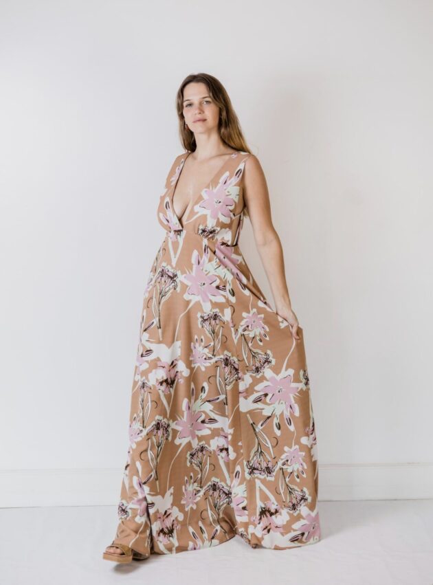 Vestido Florida Beige talle M - Toia de Kiev - Alquiler de vestidos de fiesta