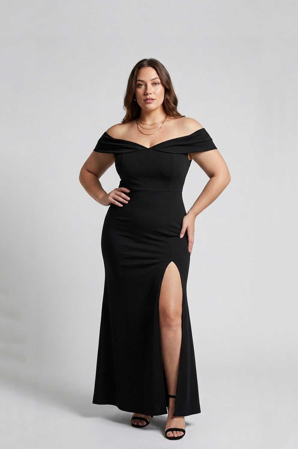 Vestido Susana Negro talle M - Toia de Kiev - Alquiler de vestidos de fiesta