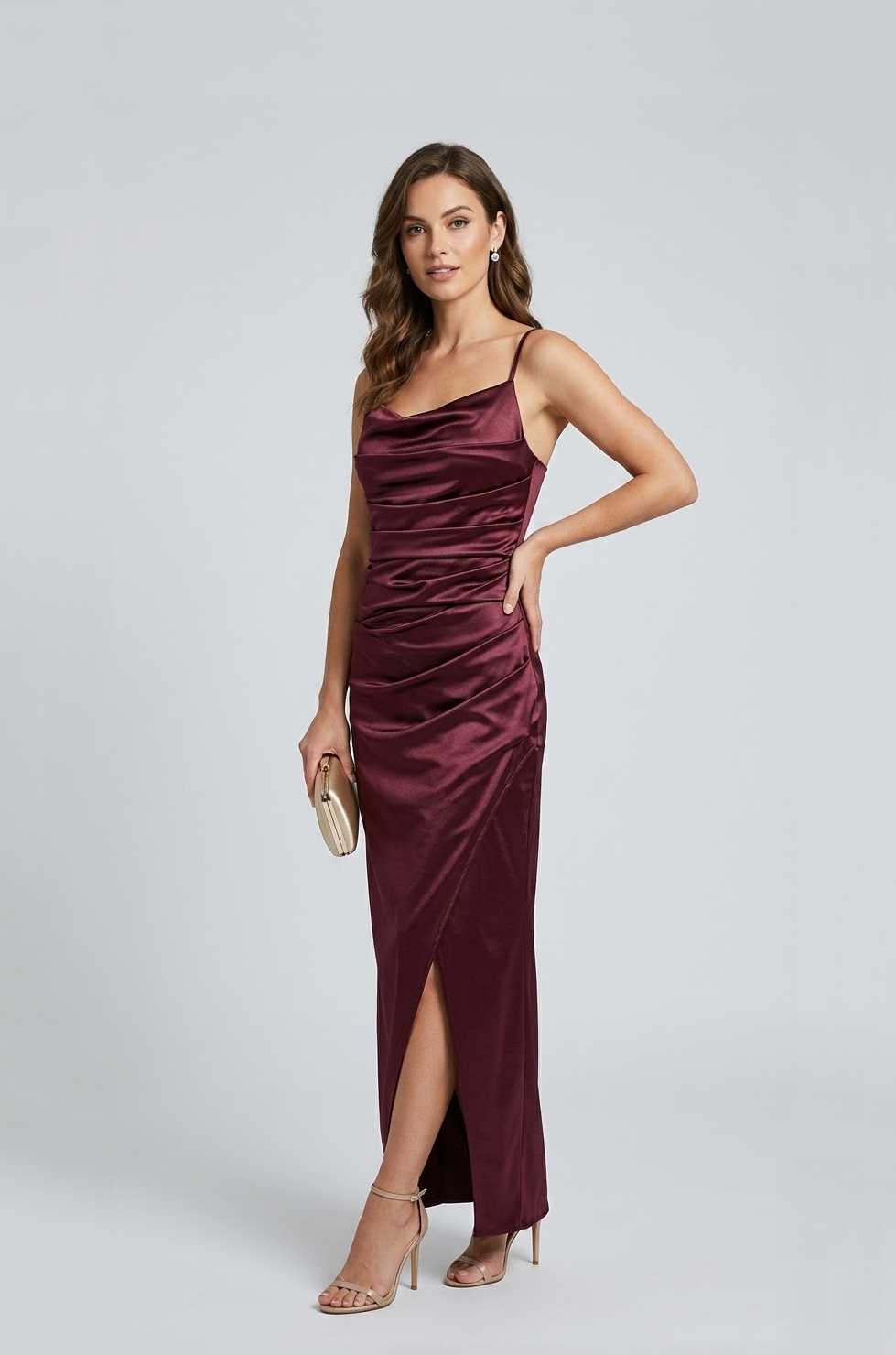 Vestido Morita Bordo talle M - Toia de Kiev - Alquiler de vestidos de fiesta