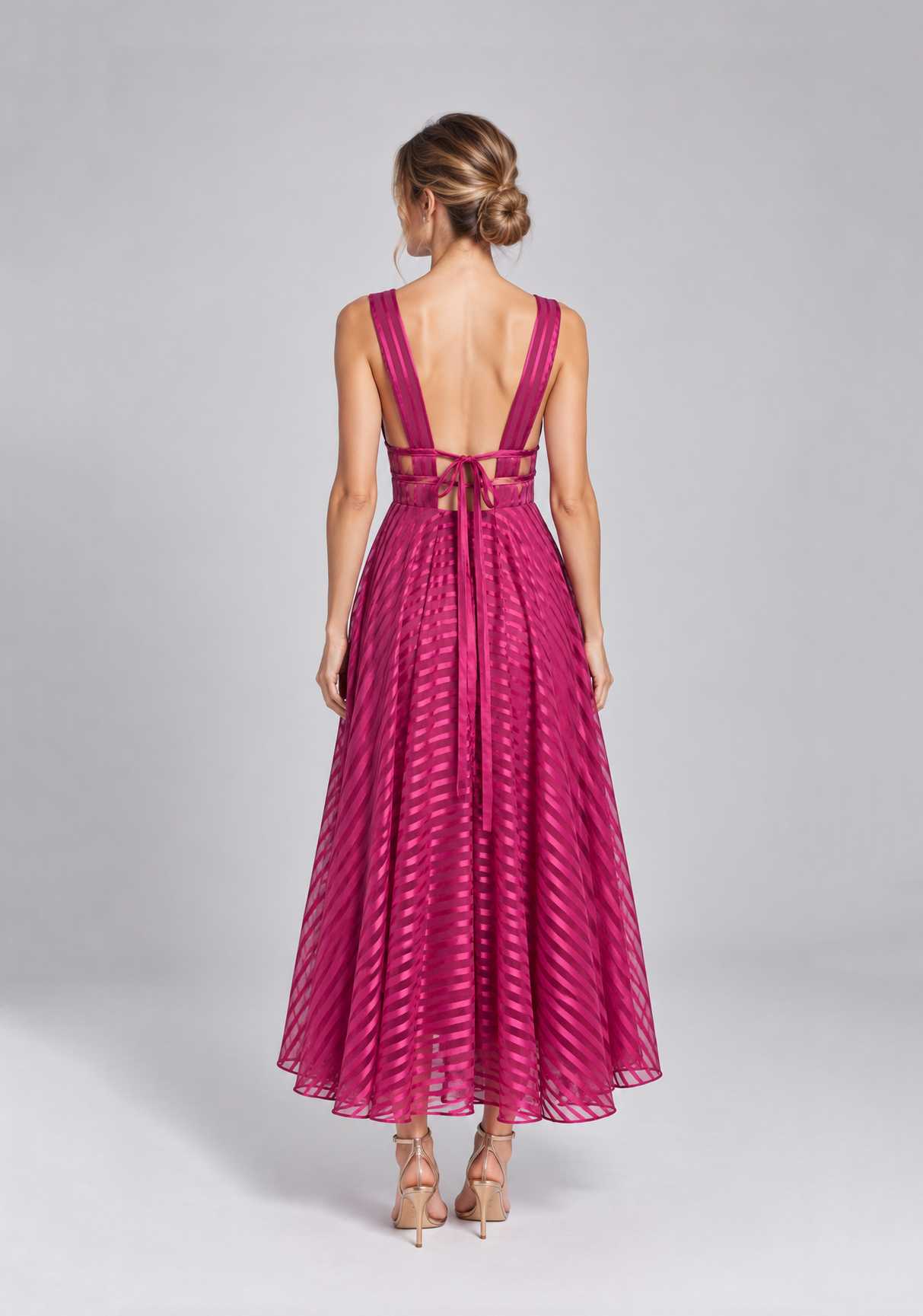 Vestido Magdalena Fucsia talle S - Toia de Kiev - Alquiler de vestidos de fiesta