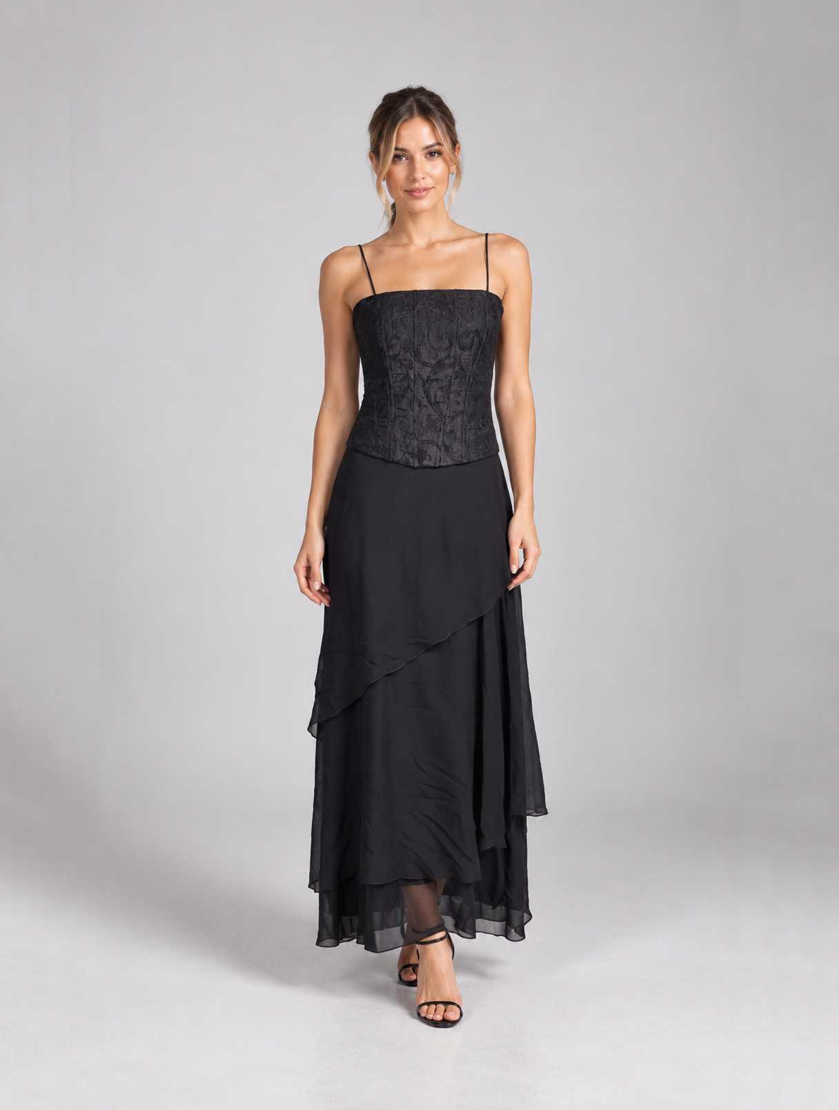 Vestido Gretel Negro talle S - Toia de Kiev - Alquiler de vestidos de fiesta