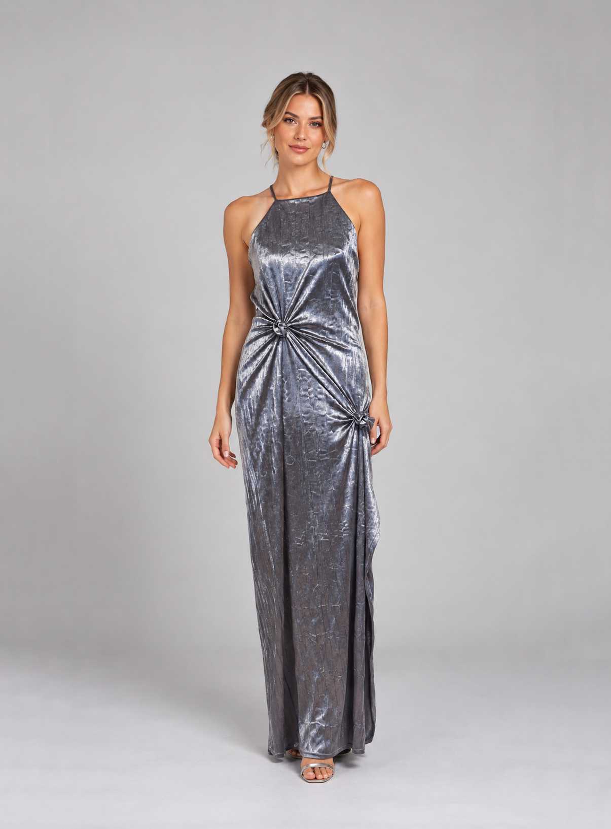 Vestido Acero Silver Gris, Plateado talle L - Toia de Kiev - Alquiler de vestidos de fiesta